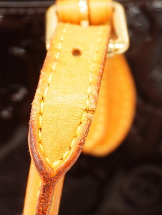 Louis Vuitton Handbag Vernis Summit Drive Amaranth - Picture 8 of 10